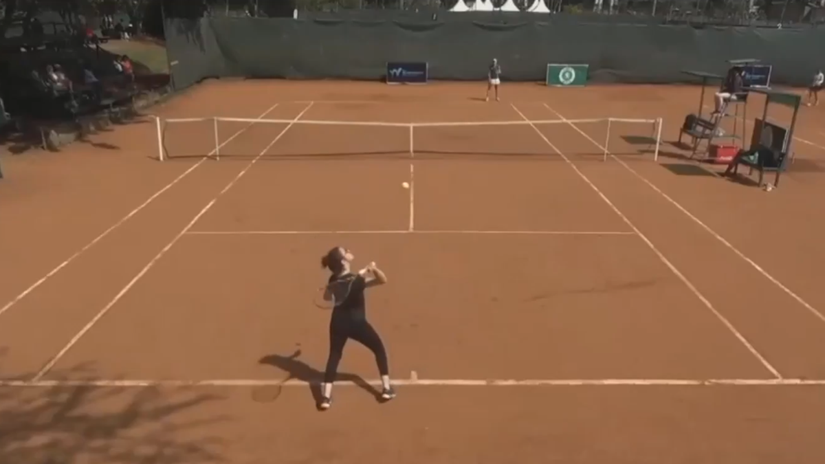 Tenista que no sabía sacar se hace viral: la Federación de Kenia explica y admite error tras su debut profesional