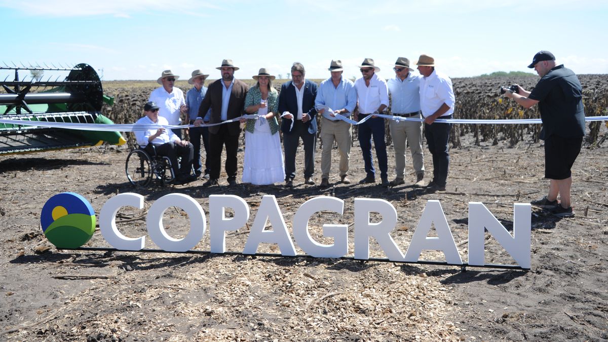 Orsi participó en la inauguración de la cosecha de un "cultivo de resistencia y confianza"