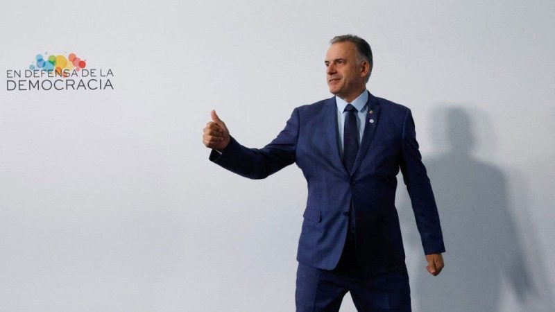 Orsi habló en Barcelona de las guerras por el control de la energía y señaló cuál es "el único camino para evitar el desastre"