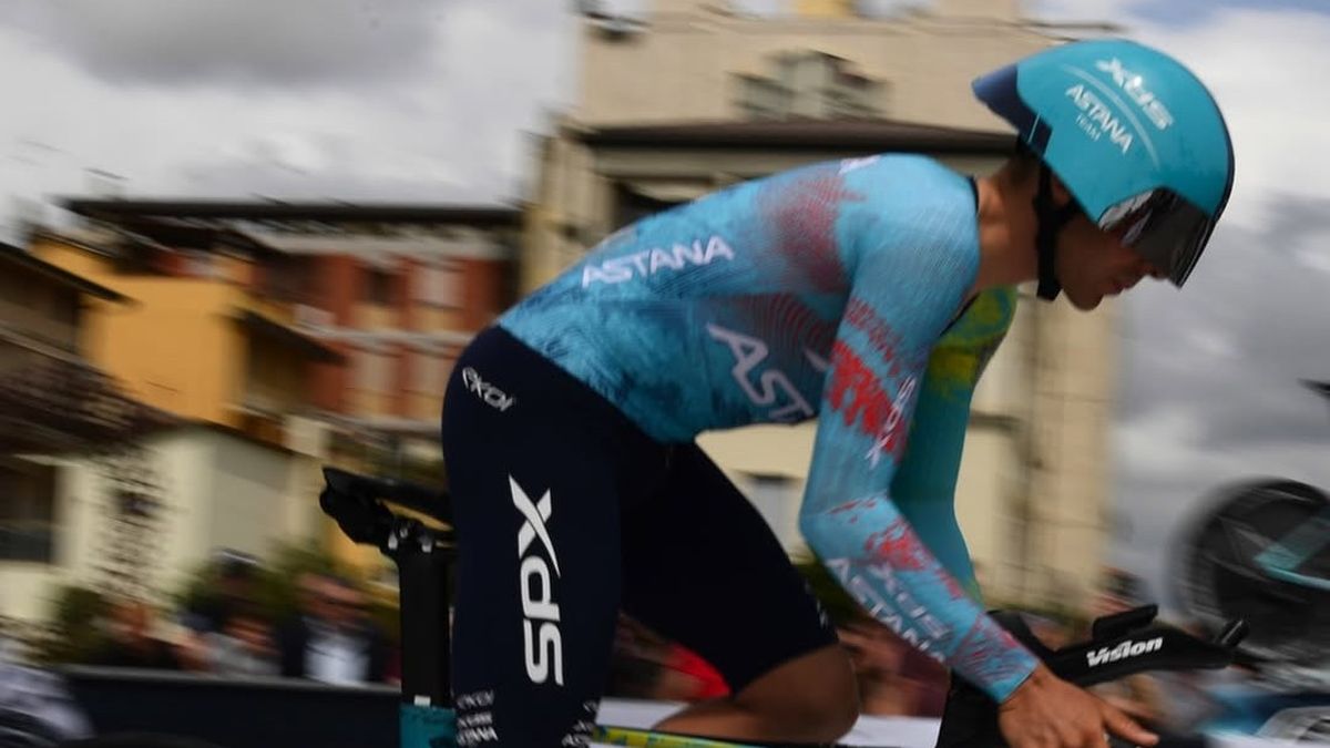 Giro de Italia: el uruguayo Thomas Silva reservó energías en la contrarreloj, Filippo Ganna volvió a ganar y Eulalio mantiene la malla rosa