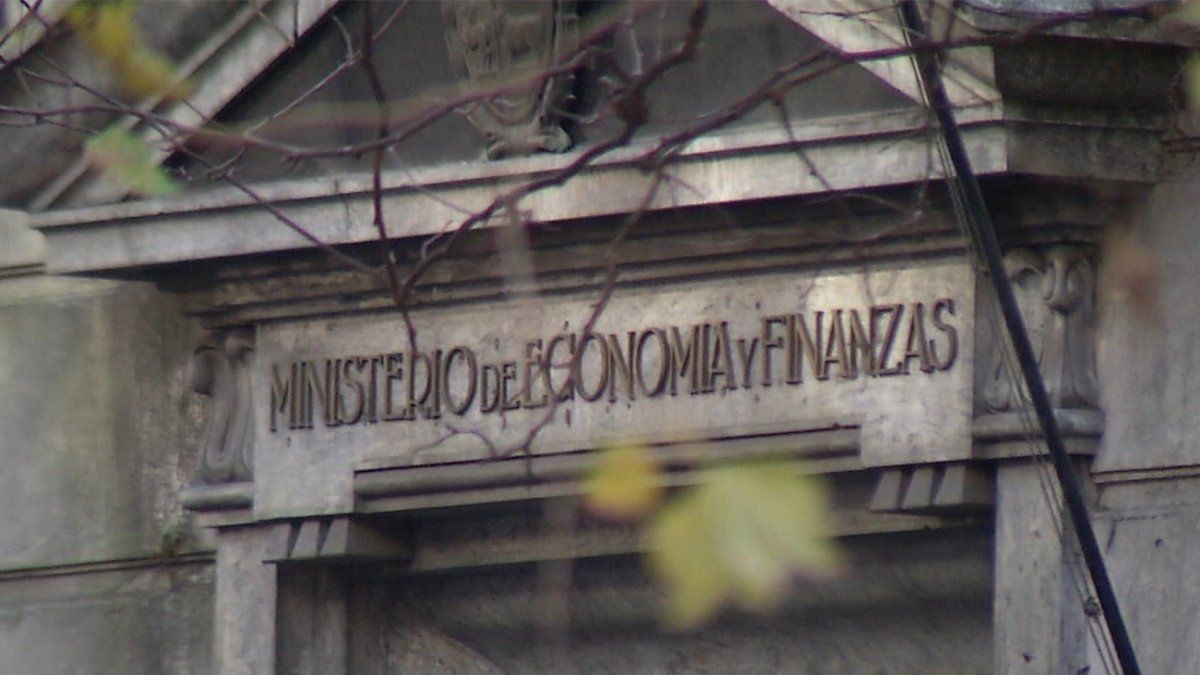 Proyecto de competitividad del Ejecutivo ingresó al Senado; "una ley bien orientada", aseguró Botana