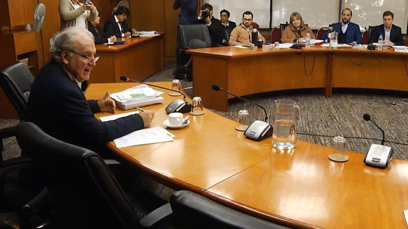 Parlamento analiza proyecto de ley para reducir pena a mujeres que ingresan droga a cárceles; Petit concurrió este miércoles