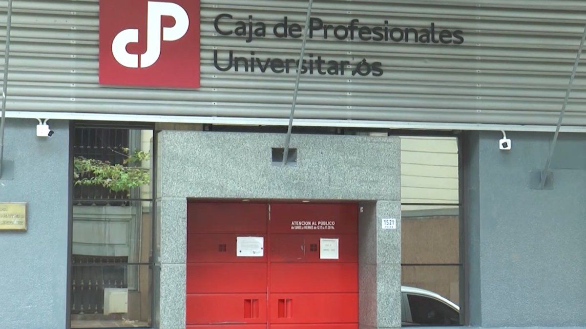 Gobierno firmó decreto para que quede sin efecto cobro de timbre de Caja de Profesionales para consultas médicas